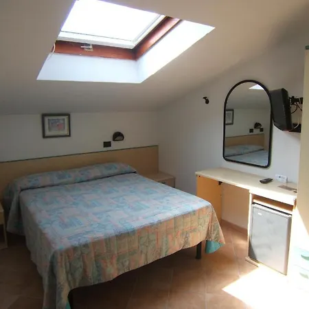 Prestige Hotel 3*
