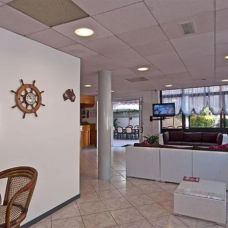 Otel Prestige 3*