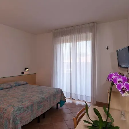 Otel Prestige 3*